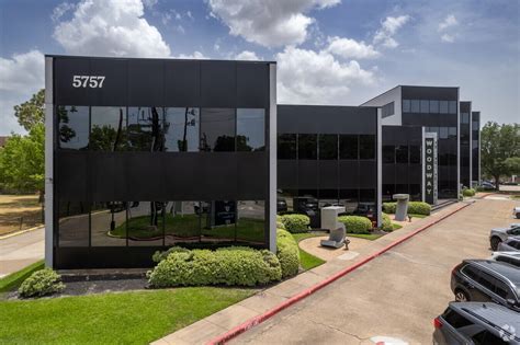 5757 woodway drive suite 400 houston tx 77057|stellantis financial services inc address.